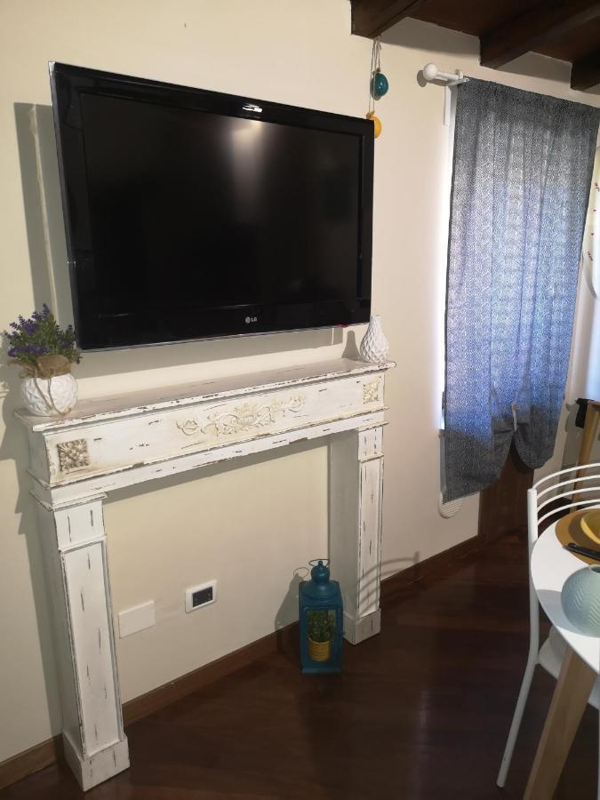 Borgo Fiore House Парма Екстериор снимка